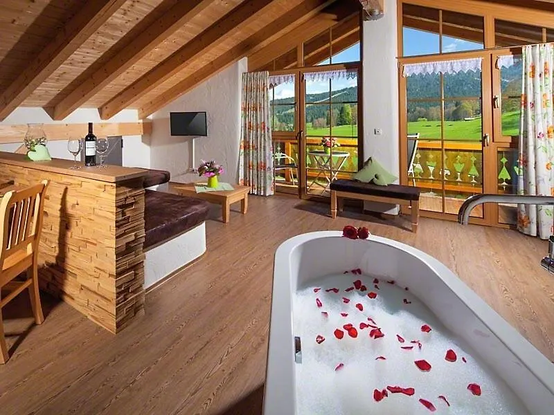 Farm stay Ferienwohnung Roislerlehen Bischofswiesen